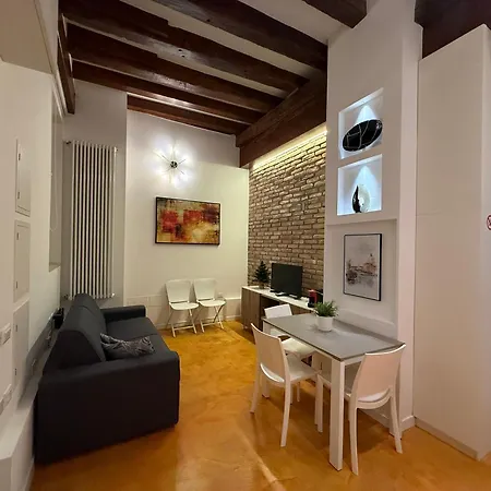 Vittoria Serene - Heart Of Apartamento